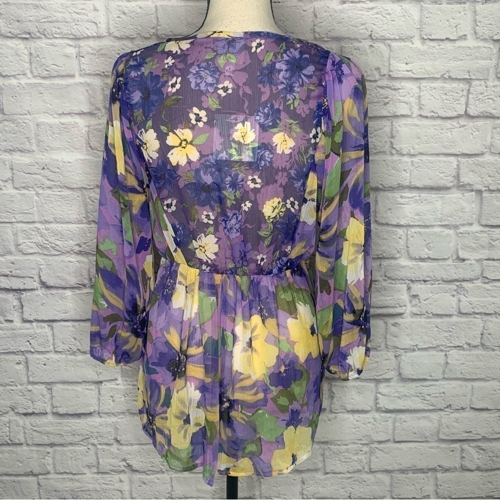 Fig and Flower Floral Keyhole Neckline Chiffon Blouse NWT - Picture 8 of 14